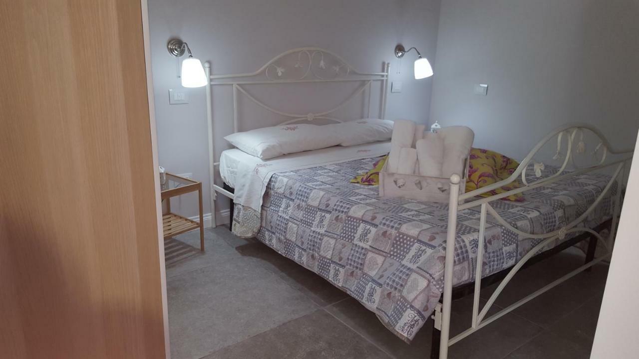 אגרופולי Afrodite Suites Deluxe מראה חיצוני תמונה