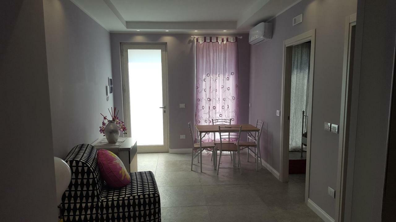 אגרופולי Afrodite Suites Deluxe מראה חיצוני תמונה