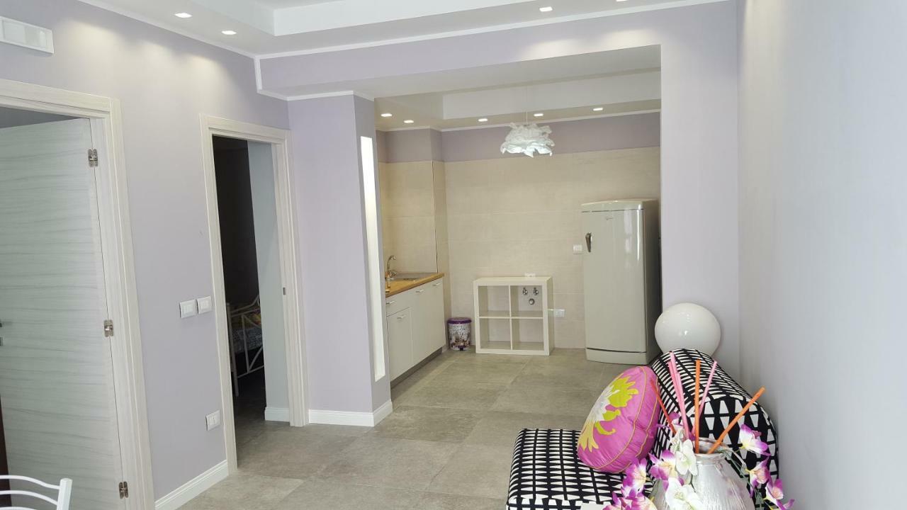 אגרופולי Afrodite Suites Deluxe מראה חיצוני תמונה